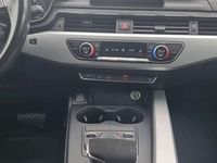 Gebraucht Audi A4 Basis 150 PS (110 kW) 2017 Grau Kombi