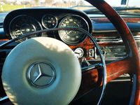 Gebraucht Mercedes 300 250 PS (183 kW) 1972 Weiß Limousine