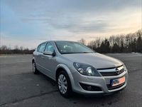 Gebraucht Opel Astra 116 PS (85 kW) 2008 Grau Limousine