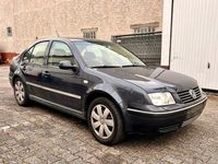 Gebraucht VW Bora 101 PS (74 kW) 2002 Grau Limousine