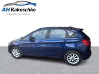 Gebraucht BMW 218 Advantage 140 PS (102 kW) 2018 Mediterranblau metallic Van / Kleinbus