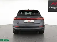 Gebraucht Audi e-tron Sport 369 kW (503 PS) 2023 Grau SUV