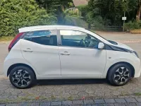 Gebraucht Toyota Aygo X-play 72 PS (52 kW) 2020 Weiß Kleinwagen