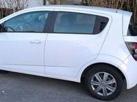 Gebraucht Chevrolet Aveo 86 PS (63 kW) 2013 Weiß Kleinwagen