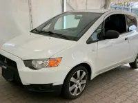 Gebraucht Mitsubishi Colt Inform 75 PS (55 kW) 2010 Weiß Kleinwagen