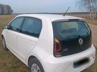 Second-hand VW up! 60 CP (44 kW) 2019 Alb Hatchback
