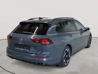 Gebraucht VW Golf VIII R-line 150 PS (110 kW) 2025 Delfingrau metallic Kombi