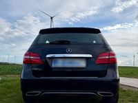 Gebraucht Mercedes B200 156 PS (114 kW) 2017 Schwarz Van / Kleinbus