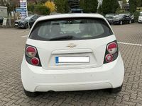 Gebraucht Chevrolet Aveo 95 PS (69 kW) 2012 Weiß Limousine