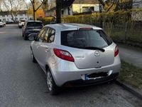Gebraucht Mazda 2 Center-Line 102 PS (75 kW) 2011 Grau Kleinwagen