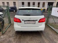 Gebraucht Mercedes B180 109 PS (80 kW) 2016 Calcitweiss  unilack Van / Kleinbus