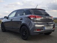 Gebraucht Hyundai i20 YES! 84 PS (61 kW) 2017 Grau Kleinwagen