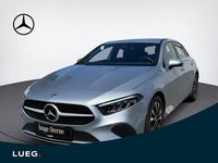 Gebraucht Mercedes A180 116 PS (85 kW) 2024 Silber Limousine
