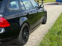 Gebraucht BMW 318 Basis 143 PS (105 kW) 2009 Schwarz Kombi