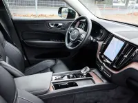 Gebraucht Volvo XC60 Plus 253 PS (186 kW) 2023 Grau SUV