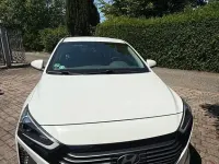 Gebraucht Hyundai Ioniq Premium 141 PS (103 kW) 2016 Weiß Kleinwagen