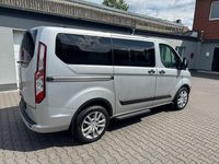 Gebraucht Ford Tourneo 170 PS (125 kW) 2017 Silber Van / Kleinbus