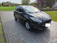 Gebraucht Ford Fiesta Celebration 101 PS (74 kW) 2017 Schwarz Limousine