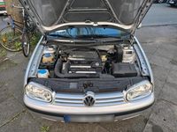 Gebraucht VW Golf IV 75 PS (55 kW) 2001 Silber Kleinwagen