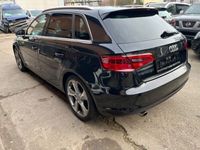 gebraucht Audi A3 1.6 TDI LED 4-Türer Klimautomatik Model 2014