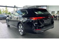 Gebraucht VW Passat IQ Drive 150 PS (110 kW) 2025 Schwarz Kombi