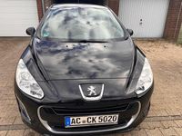 Gebraucht Peugeot 308 120 PS (88 kW) 2013 Schwarz Limousine