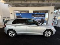 Gebraucht VW Golf VIII Life 116 PS (85 kW) 2024 Silber metallic Limousine
