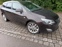 Gebraucht Opel Astra 140 PS (102 kW) 2012 Andere farben Kombi