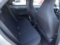 Neu Toyota Aygo X 72 PS (52 kW) 2025 Grün SUV