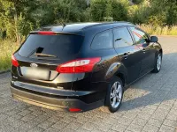 Gebraucht Ford Focus Champions Edition 125 PS (91 kW) 2013 Schwarz Kombi