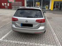 Gebraucht VW Passat 150 PS (110 kW) 2016 Silber Kombi