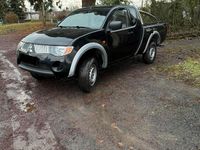 Gebraucht Mitsubishi L200 136 PS (100 kW) 2010 Schwarz Abholung