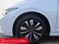 Gebraucht VW Golf VIII Pro 150 PS (110 kW) 2025 Weiss Kombi