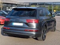 Używany Audi Q7 Black Edition 272 KM (200 kW) 2017 Szary SUV