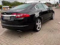 Gebraucht Jaguar XF 241 PS (177 kW) 2011 Limousine