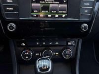 Gebraucht Skoda Superb 120 PS (88 kW) 2015 Weiß Kombi