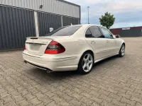Gebraucht Mercedes E500 AMG 387 PS (284 kW) 2006 Weiß Limousine