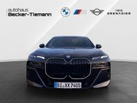 Gebraucht BMW 740 Sport Line 286 PS (210 kW) 2025 Schwarz Limousine