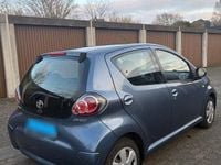 Gebraucht Toyota Aygo 68 PS (50 kW) 2009 Blau Kleinwagen