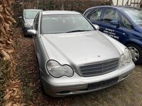 Gebraucht Mercedes C220 143 PS (105 kW) 2002 Silber Limousine