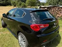 Gebraucht Alfa Romeo Giulietta 120 PS (88 kW) 2013 Schwarz Kleinwagen
