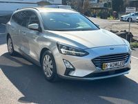 Używany Ford Focus Titanium 120 KM (88 kW) 2020 Srebrny Kombi