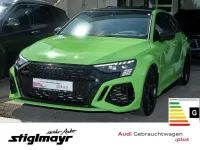 Gebraucht Audi RS3 Ambiente 400 PS (294 kW) 2024 Kyalamigrün Limousine