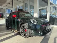 Gebraucht Mini John Cooper Works 231 PS (169 kW) 2019 Rebel green Kleinwagen