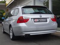 Gebraucht BMW 330 Shadowline 272 PS (200 kW) 2008 Silber Kombi