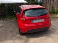 Gebraucht Ford Fiesta 97 PS (71 kW) 2011 Rot Limousine