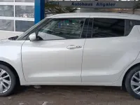 Gebraucht Suzuki Swift Comfort+ 83 PS (61 kW) 2021 Weiß Kleinwagen