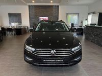 Gebraucht VW Passat 150 PS (110 kW) 2023 Schwarz Limousine