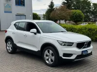 Gebraucht Volvo XC40 Momentum 163 PS (119 kW) 2021 Weiß SUV