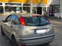 Gebraucht Ford Focus 101 PS (74 kW) 2004 Grau Limousine